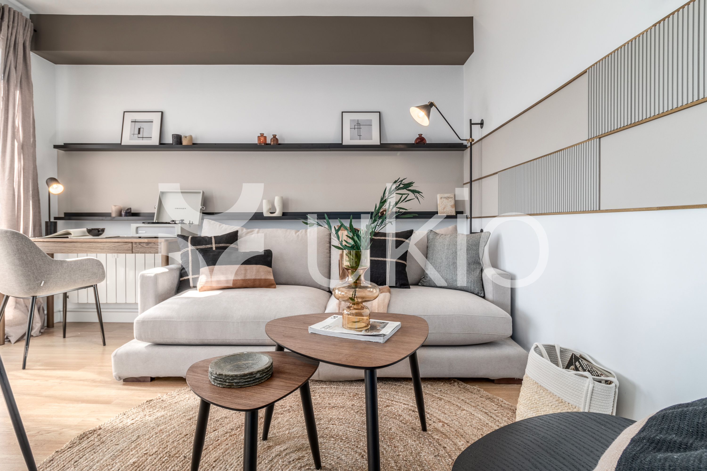 Sala d'estar de Apartament de lloguer en  Madrid Capital amb Aire condicionat, Calefacció i Terrassa