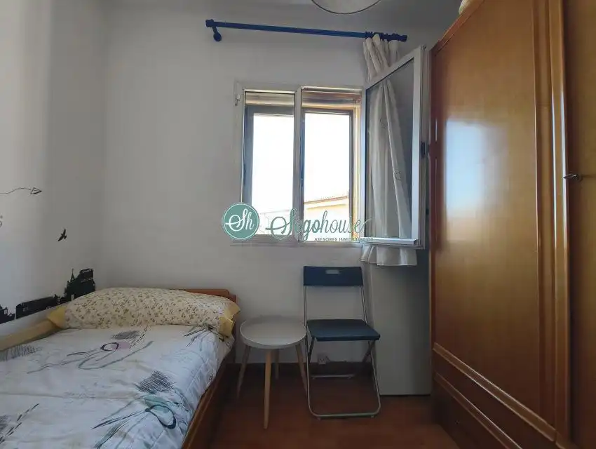 Habitación de Piso en venta en Segovia con Calefacción, Parquet y Terraza