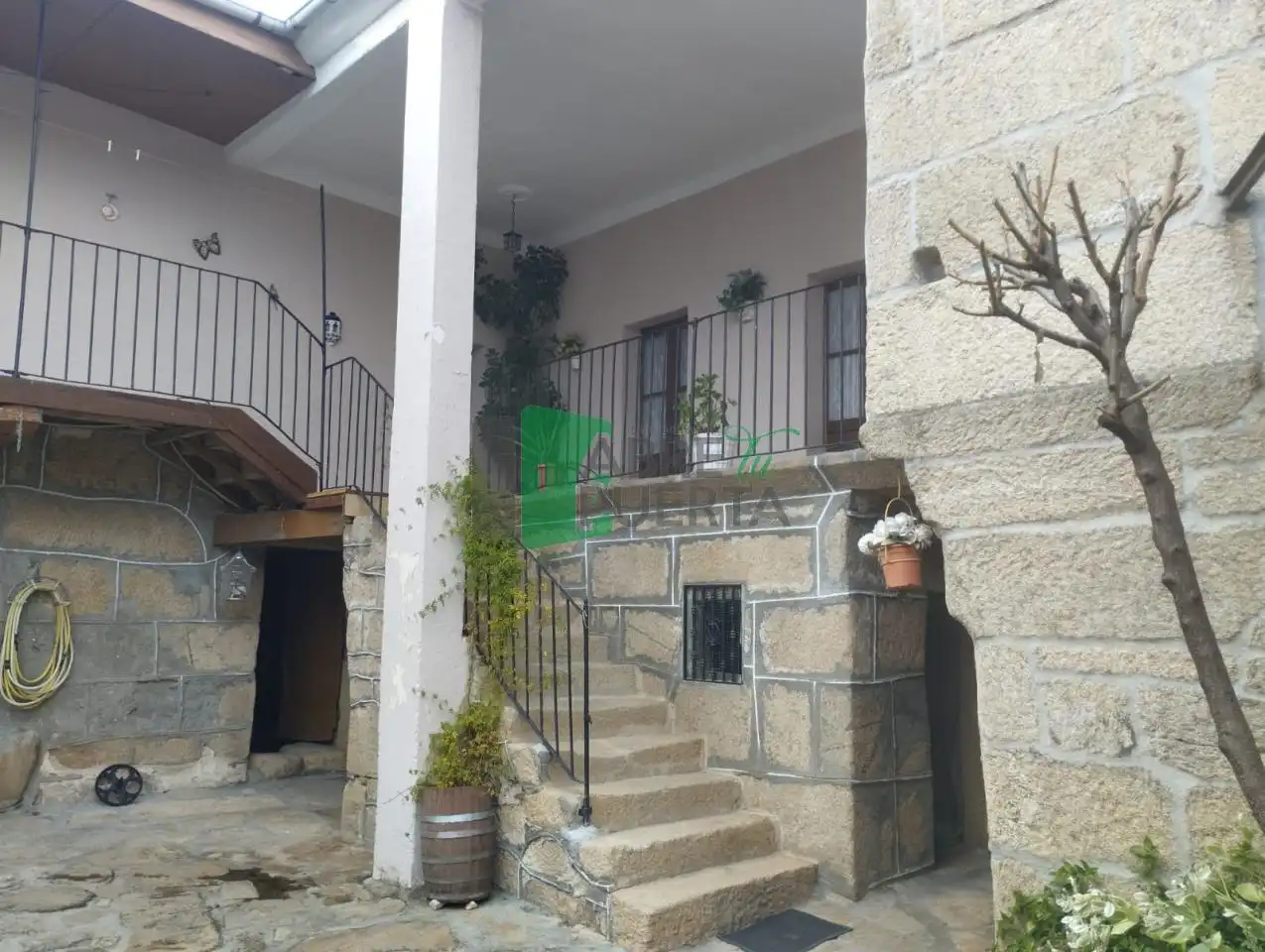 Vista exterior de Casa o chalet en venta en Punxín con Jardín privado, Amueblado y Balcón