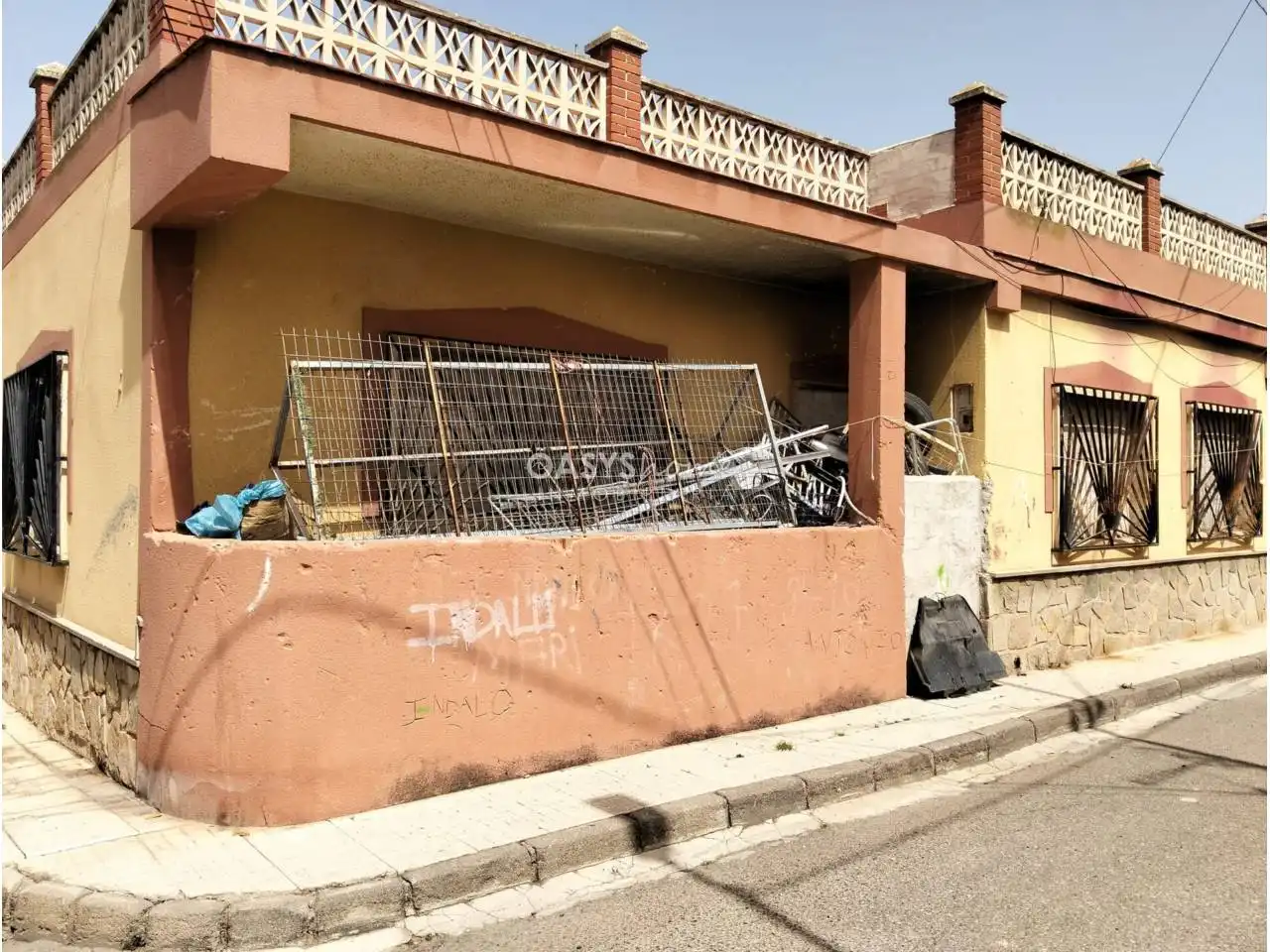 Vista exterior de Casa o xalet en venda en La Unión amb Jardí privat i Terrassa