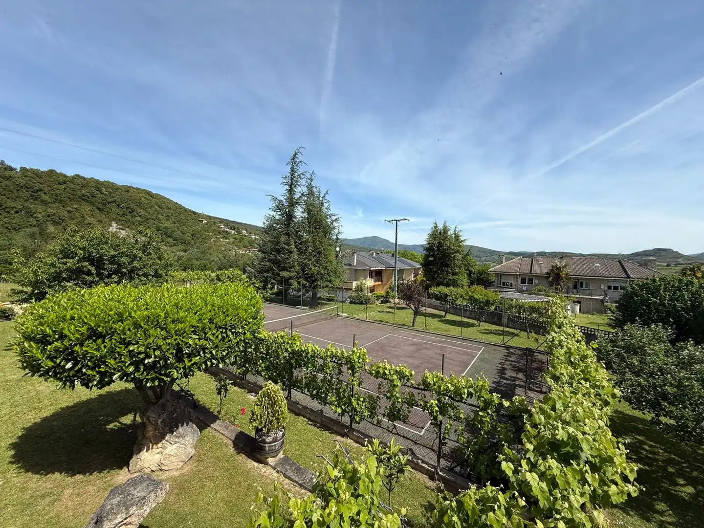Jardín de Casa o chalet en venta en Valle de Mena con Calefacción, Terraza y Trastero