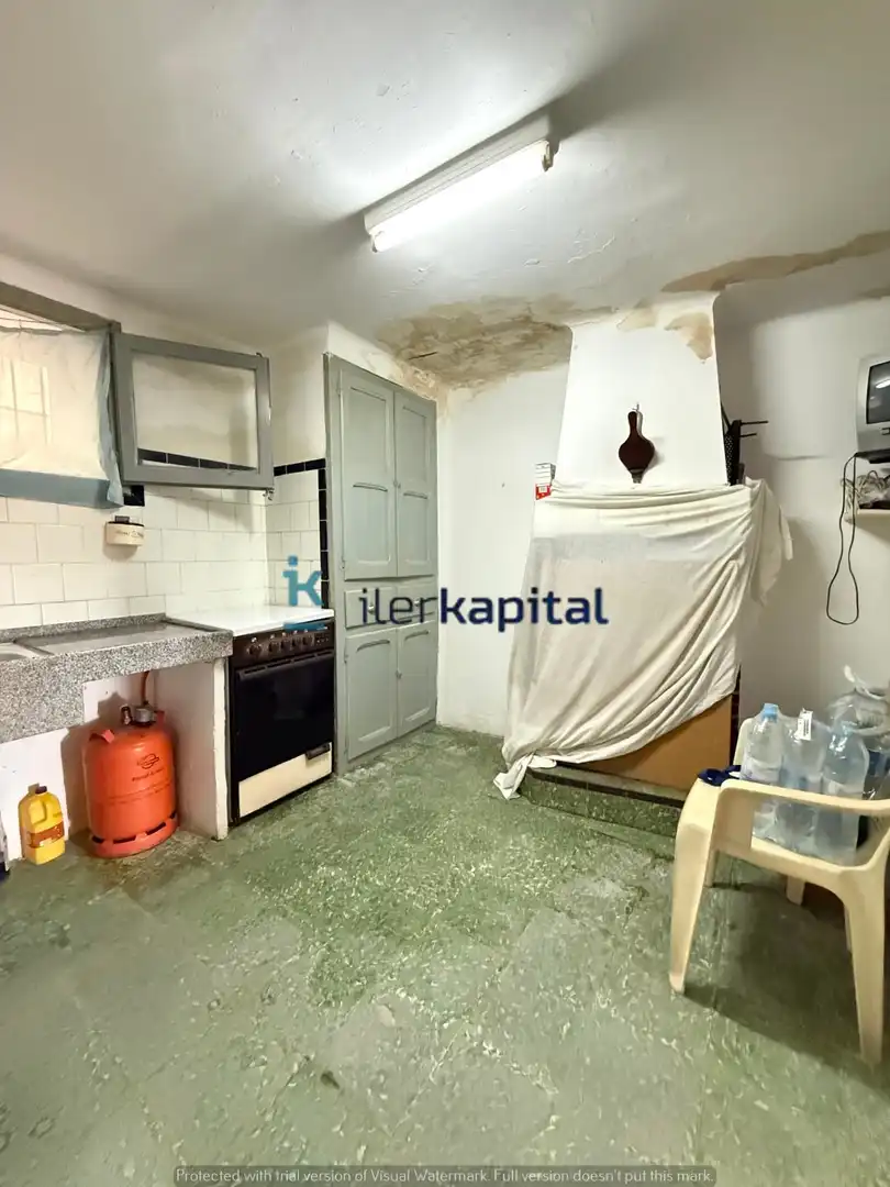 Küche von Haus oder Chalet zum Verkauf in Algerri mit Abstellraum
