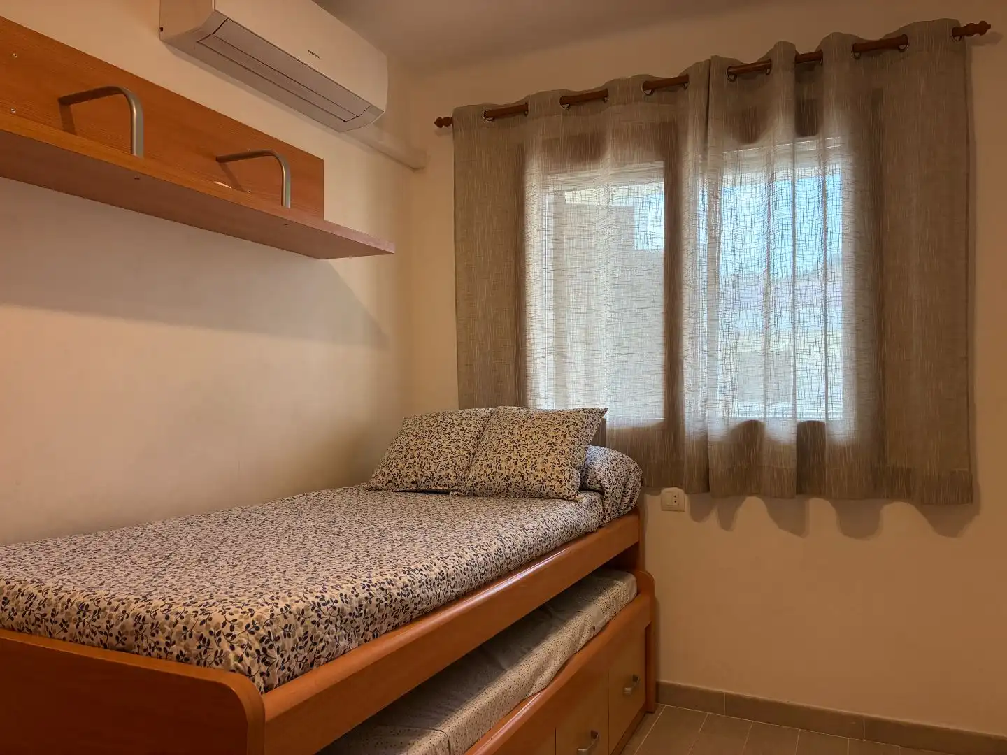 Bedroom of Apartments for sale in L'Escala  with Air Conditioner, Terrace and Swimming Pool