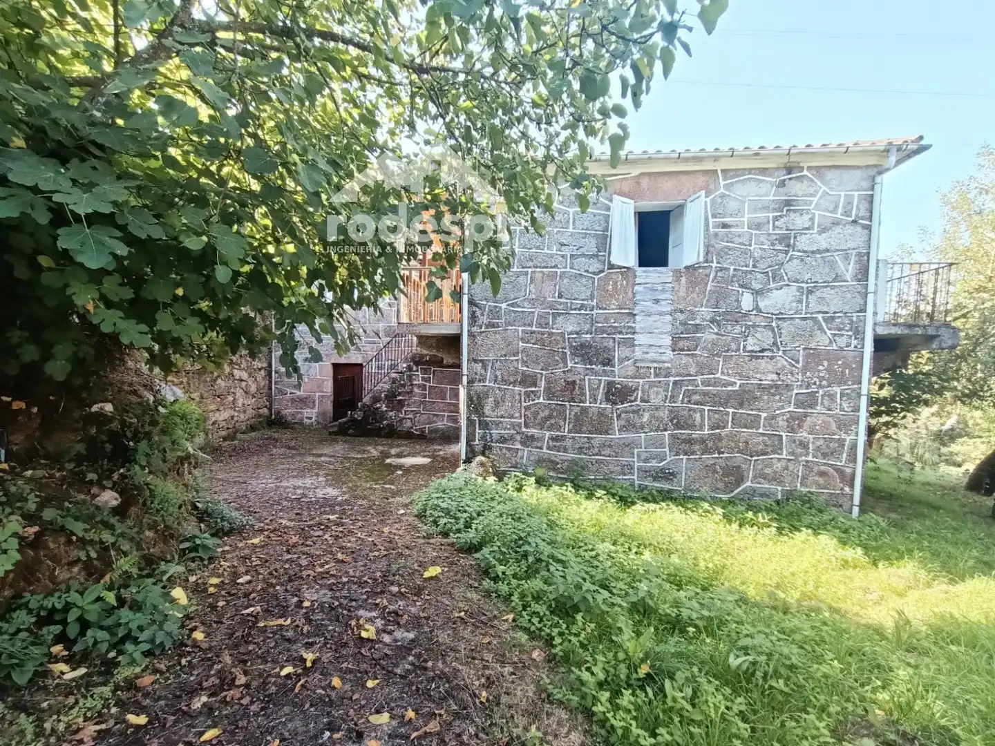 Exterior view of Houses for sale in Padrenda  with Storage room and Furnished