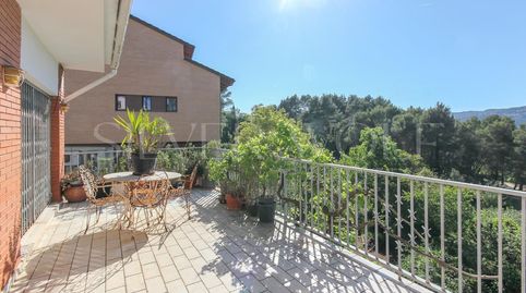 Foto 2 von Haus oder Chalet zum Verkauf in República Argentina, Corbera de Llobregat, Barcelona