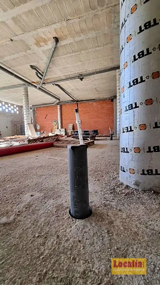 Local comercial en venda a Barrio Parayo, imagen 7