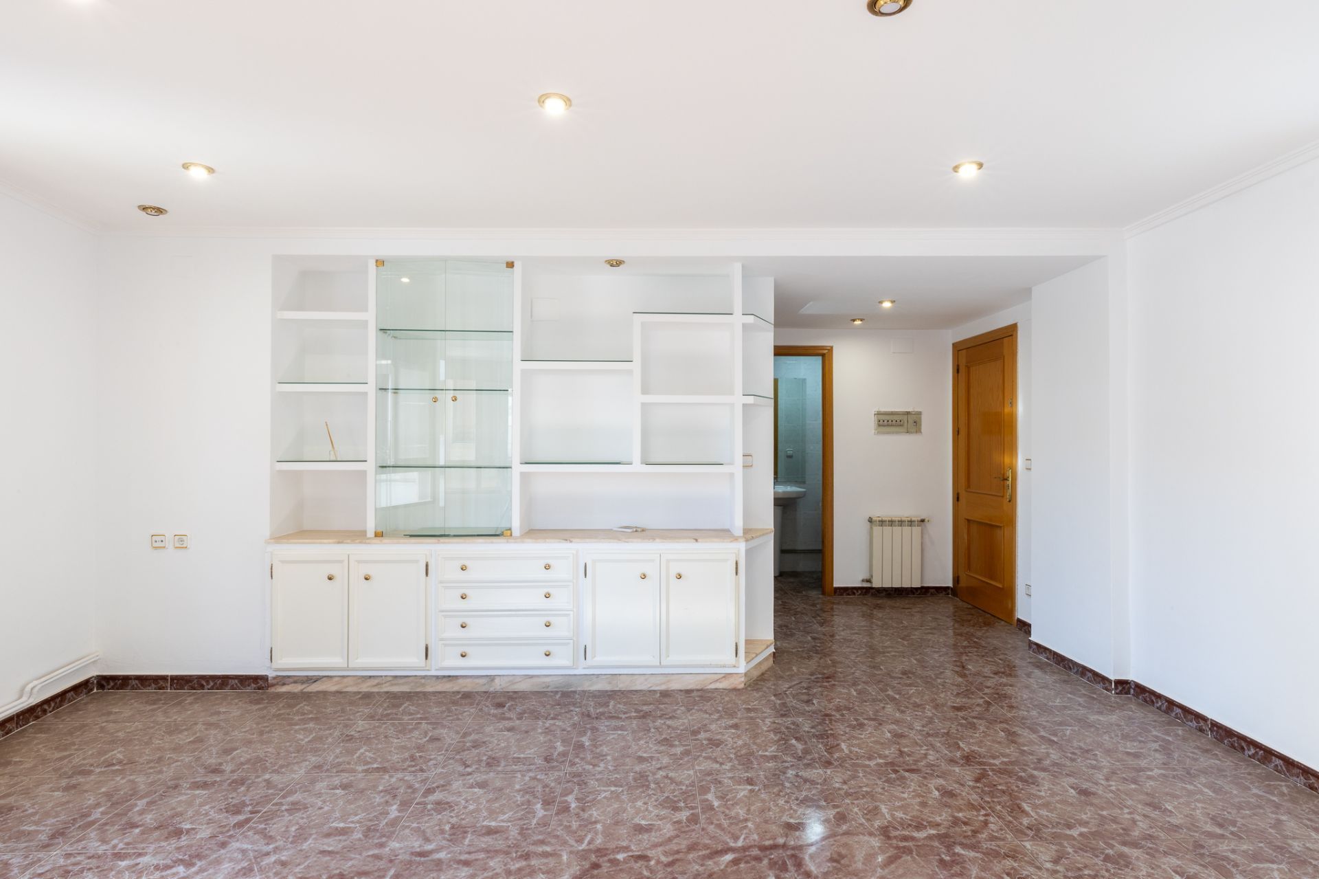 House or chalet for sale in Utiel  with Air Conditioner and Storage room