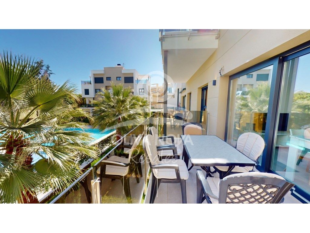 Terrassa de Apartament en venda en Oliva amb Aire condicionat, Terrassa i Balcó