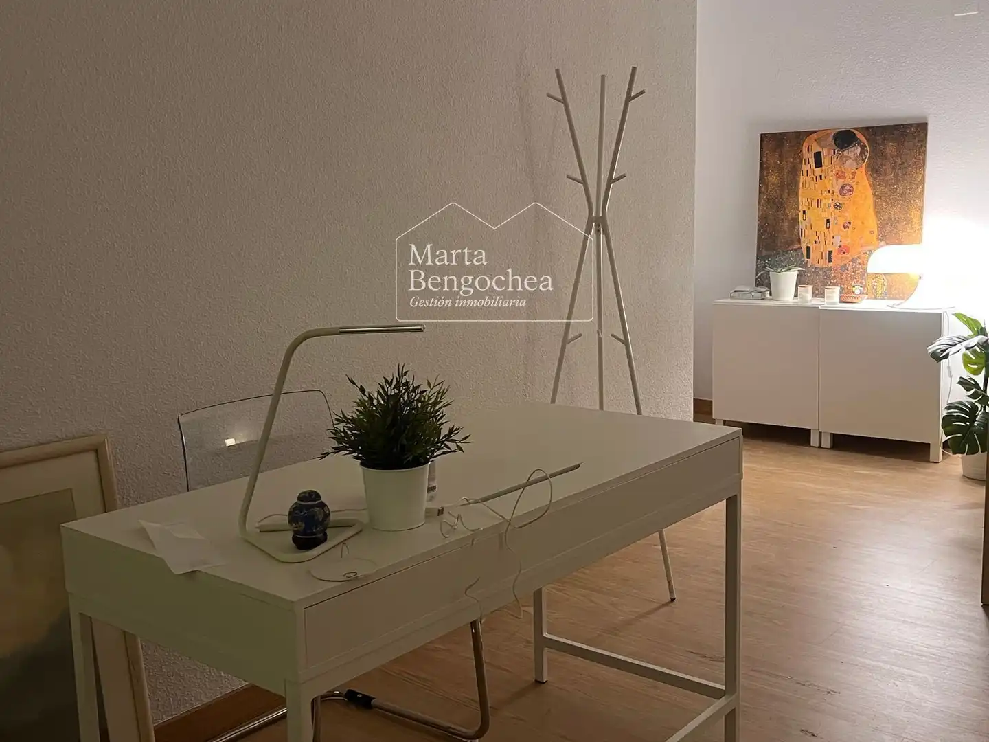 Office for rent in San Prudencio, Ensanche