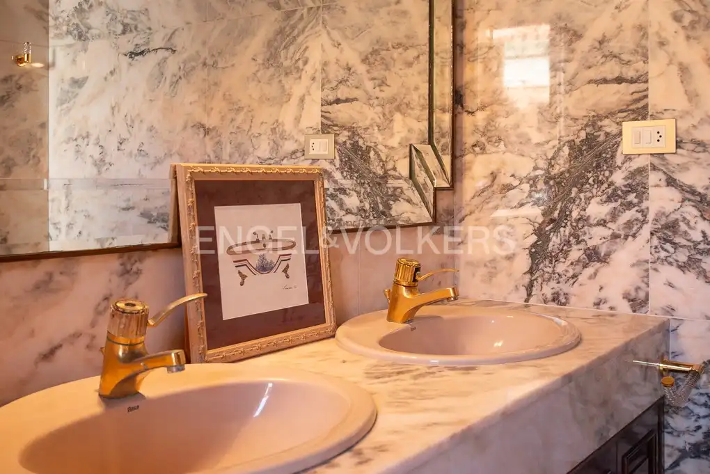 Baño de Casa o chalet en venta en Castellón de la Plana / Castelló de la Plana con Calefacción, Jardín privado y Terraza
