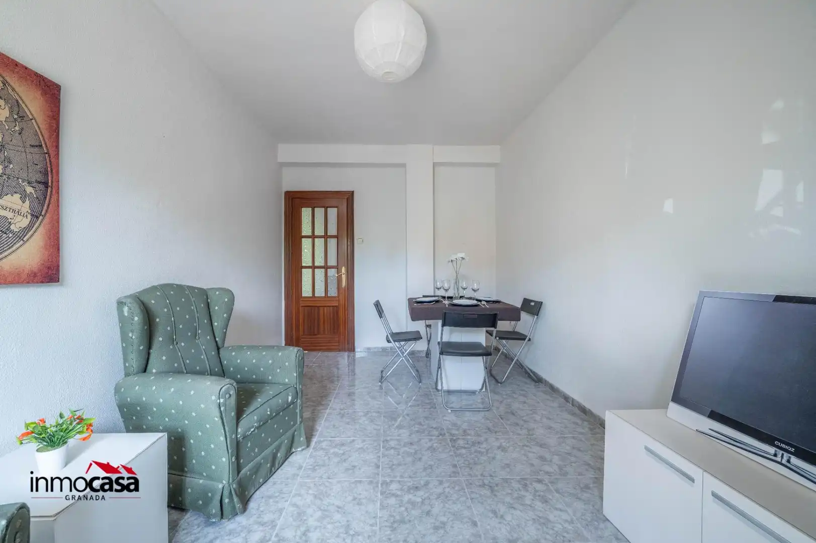 Sala d'estar de Pis en venda en Granada amb Jardí privat i Balcó