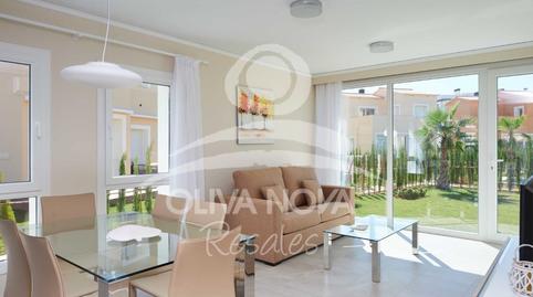 Foto 3 de Casa adosada en venda a Calle Vermeer, Oliva Nova, Valencia