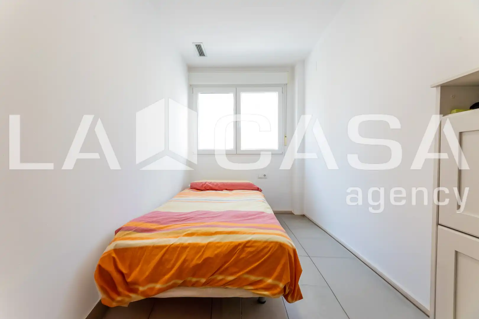 Habitación de Piso en venta en Burjassot con Calefacción y Balcón
