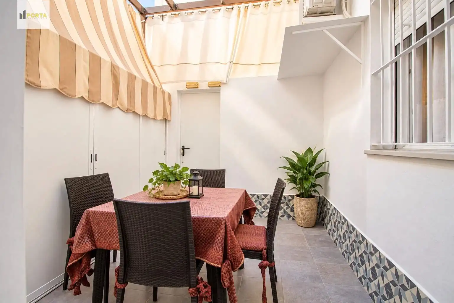 Bajo en venta en Centro - Calzada - Cabo Noval