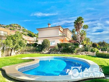 Casa con balcón en venta en Roca Grossa