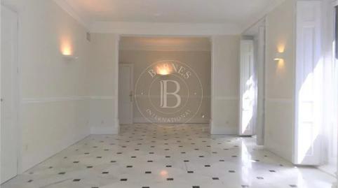 Foto 3 de Piso de alquiler en Jerónimos, Madrid Capital