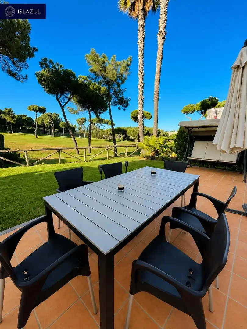 Chalet con terraza en venta en Calle Calle Cañaveral, imagen 2