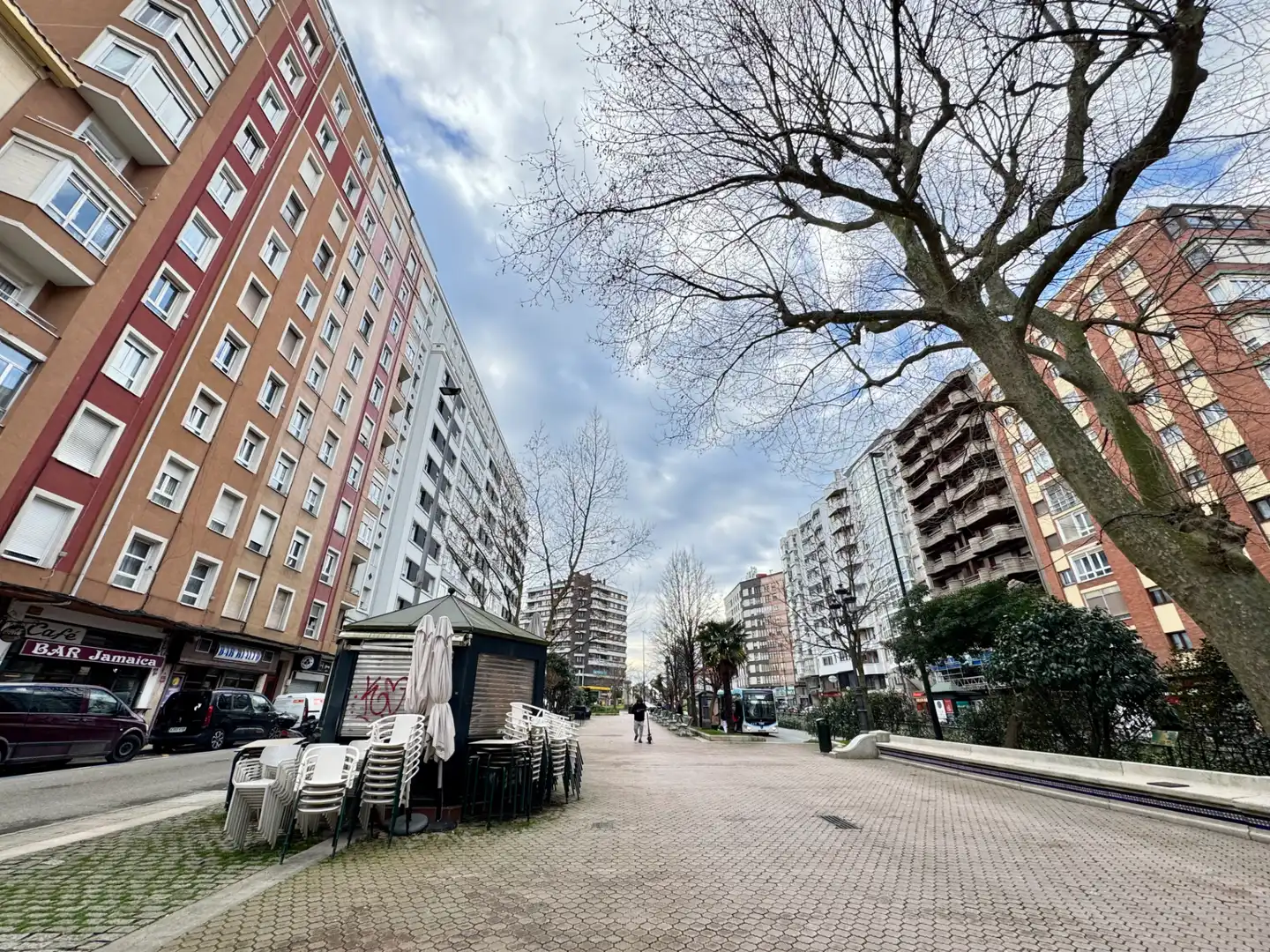 Piso con ascensor en venta en Cuatro Caminos, imagen 2
