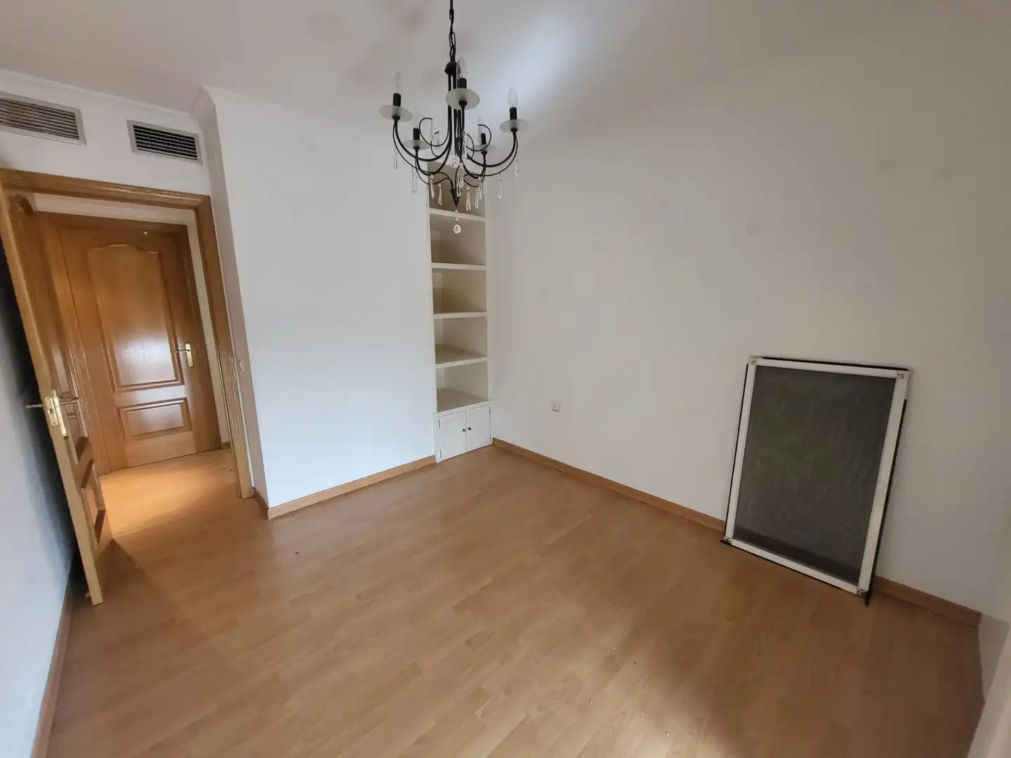 Wohnung zur Miete in Badajoz mit Klimaanlage und Heizung