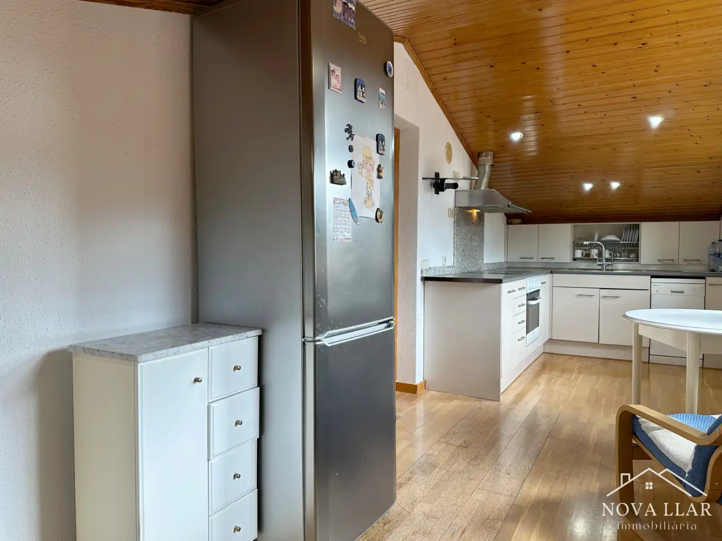 Cuina de Casa adosada en venda en Gombrèn amb Calefacció, Parquet i Forn
