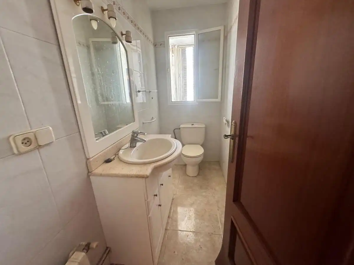 Bathroom of Flat for sale in La Riba, Tarragona