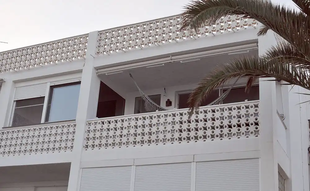 Vista exterior de Apartamento en venta en Alcanar con Terraza, Horno y Balcón