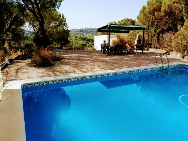 Piscina de Casa adosada en venta en Córdoba con Aire acondicionado, Calefacción y Jardín privado