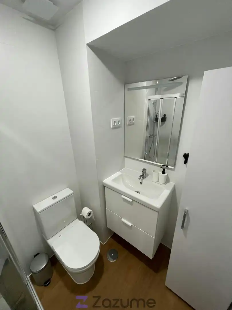 Room in C. Teniente Ochoa Olalla, San Isidro