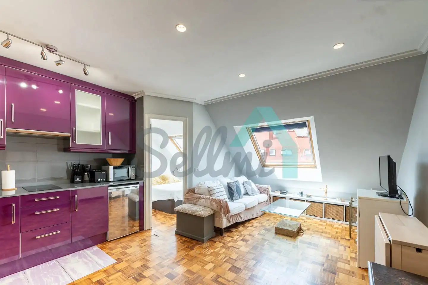 Sala de estar de Piso en venta en Oviedo  con Calefacción y Parquet