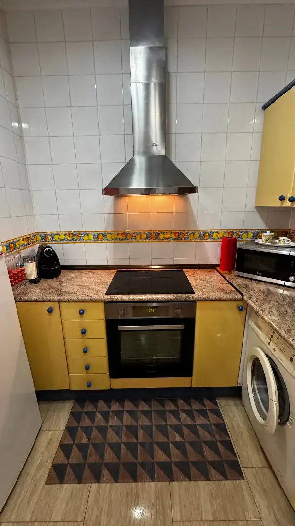 Küche von Wohnung zum Verkauf in Roda de Berà mit Klimaanlage, Heizung und Parkett
