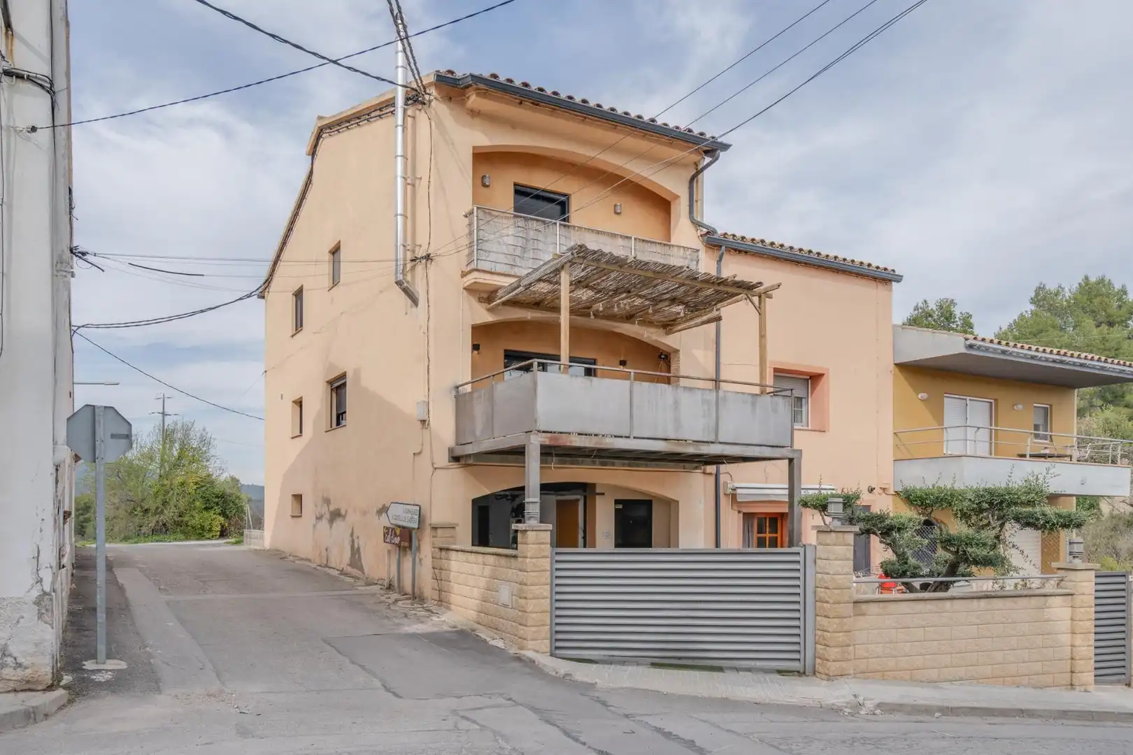 Vista exterior de Casa o chalet en venta en Cabrera d'Anoia con Calefacción, Parquet y Terraza