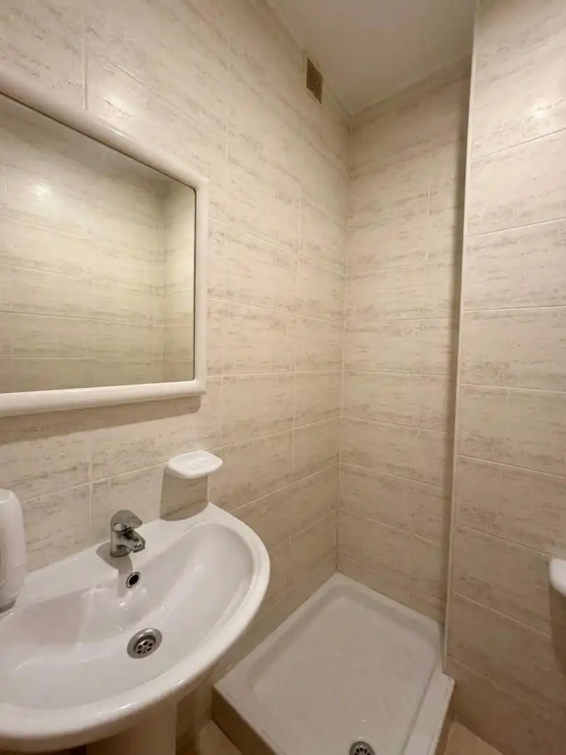Bany de Pis en venda en Abanilla amb Parquet