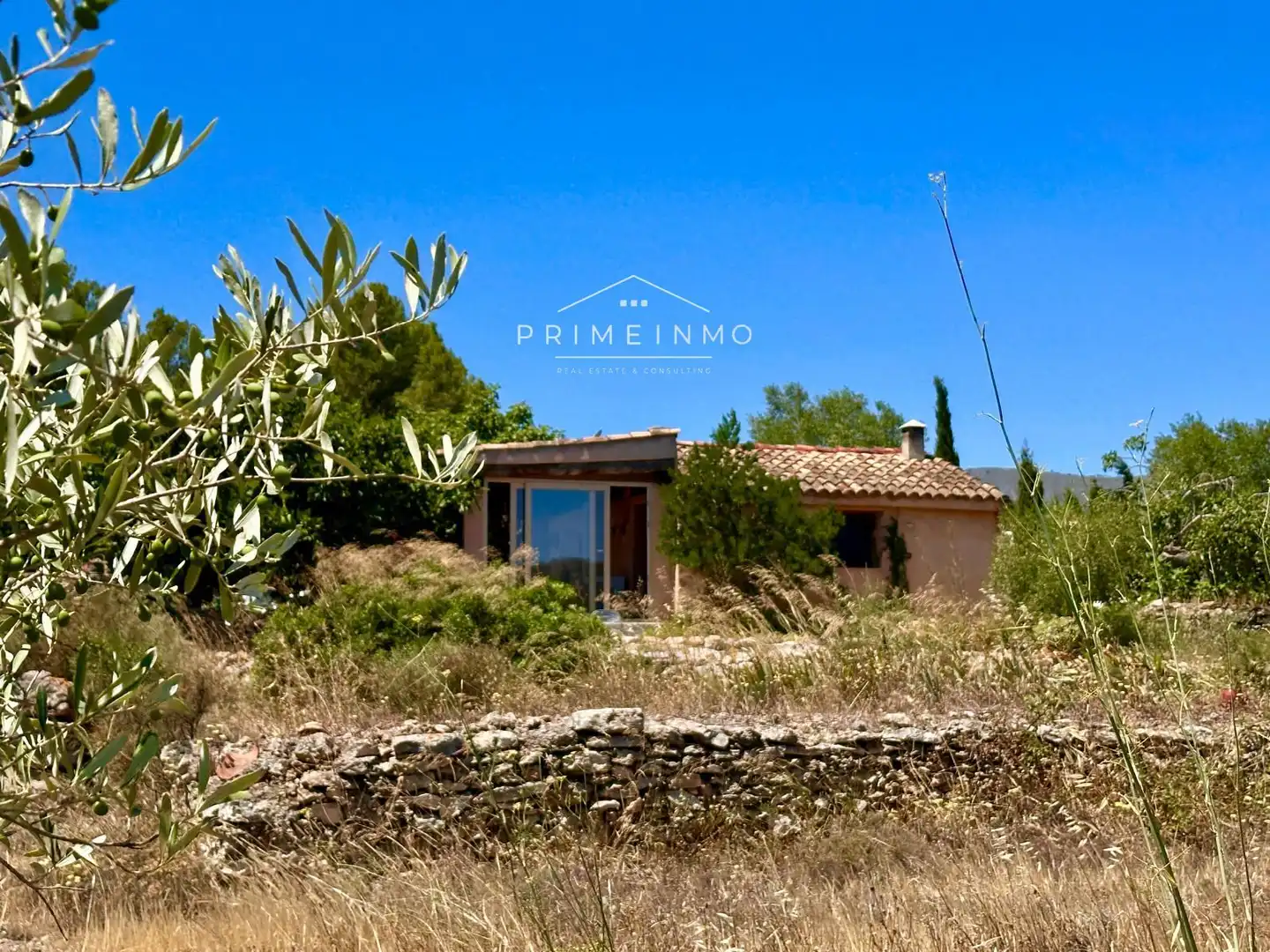 Vista exterior de Finca rústica en venda en El Perelló amb Terrassa, Traster i Piscina