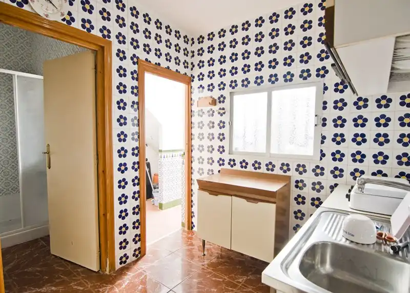 Cuina de Casa o xalet en venda en Motril amb Aire condicionat, Terrassa i Traster
