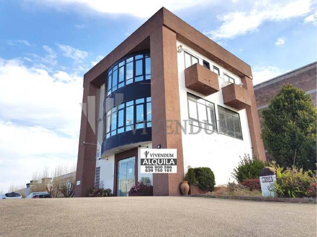 Oficina en Alquiler en O Porriño