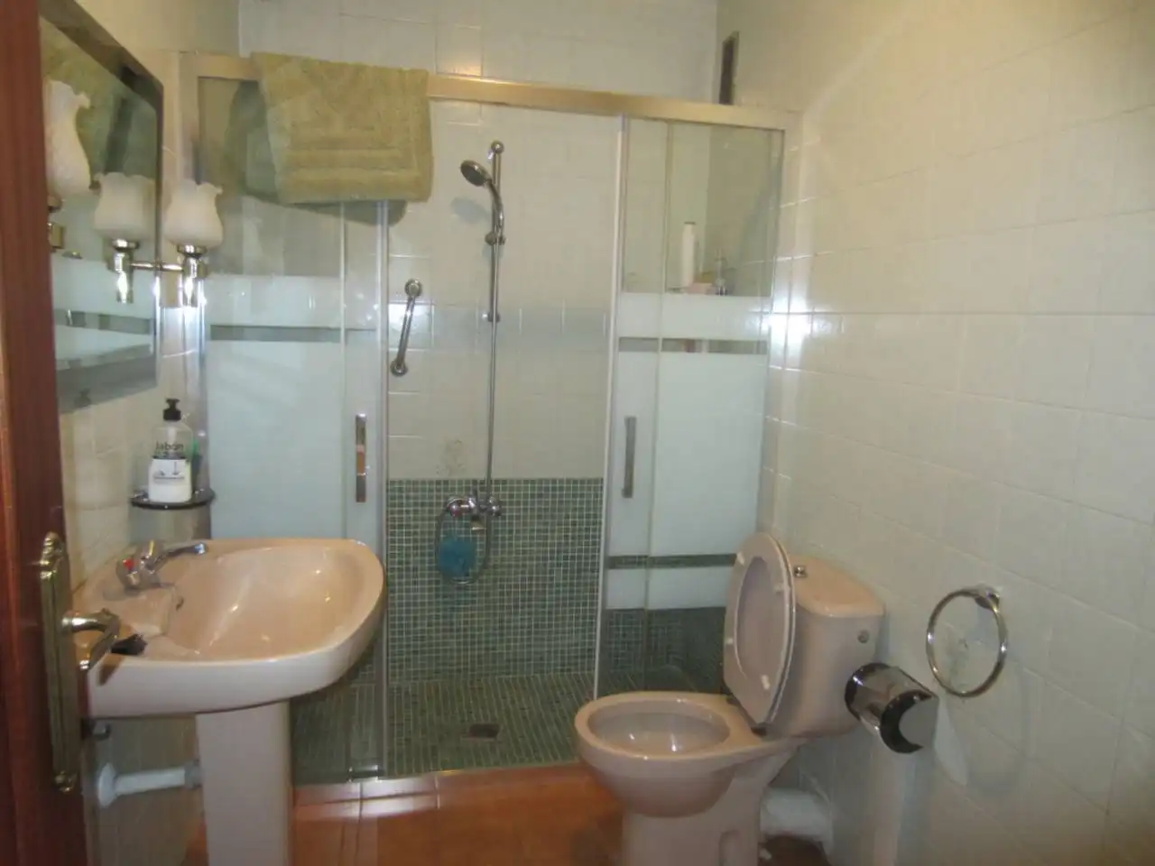 Baño de Piso en venta en Sancti-Spíritus (Salamanca) con Calefacción, Terraza y Amueblado