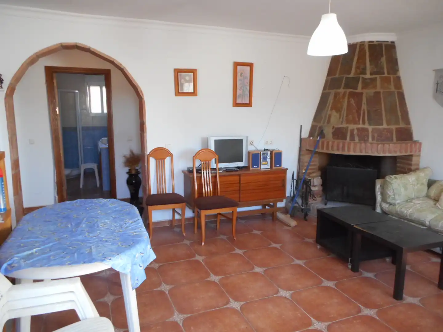 Sala de estar de Casa adosada en venta en Álora con Calefacción, Jardín privado y Trastero