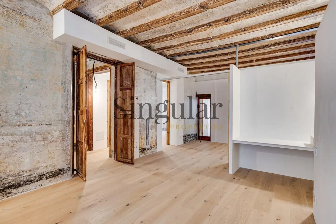 Habitación de Dúplex en venta en Barcelona con Calefacción, Terraza y Trastero
