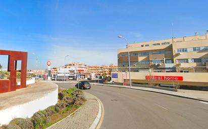 Exterior view of Single-family semi-detached for sale in Valdemoro  with Air Conditioner and Terrace