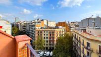 Vista exterior de Àtic en venda en  Barcelona Capital amb Terrassa