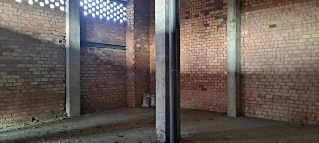 Local comercial en Alquiler en Santa Rosa - Valdeolleros