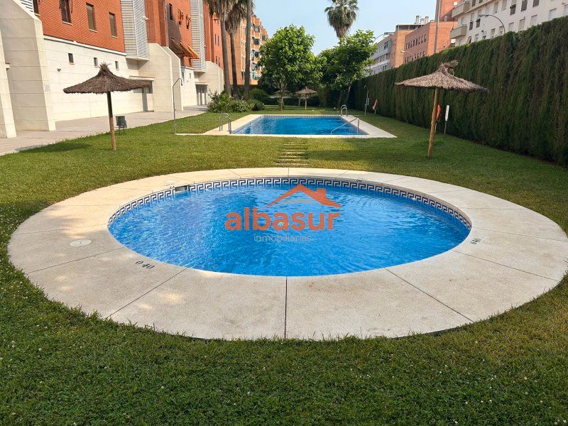 Swimming pool of Flat for sale in  Córdoba Capital  with Air Conditioner, Heating and Private garden