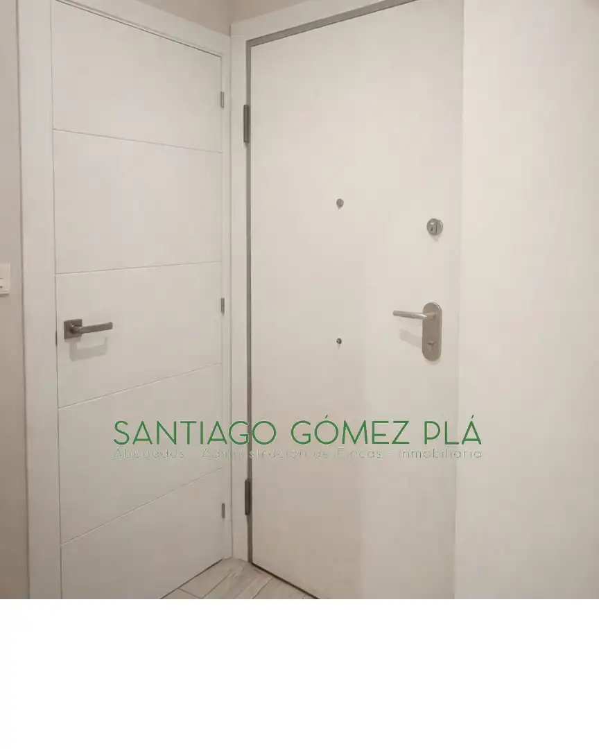 Bany de Pis en venda en Valencia amb Aire condicionat, Forn i Microones