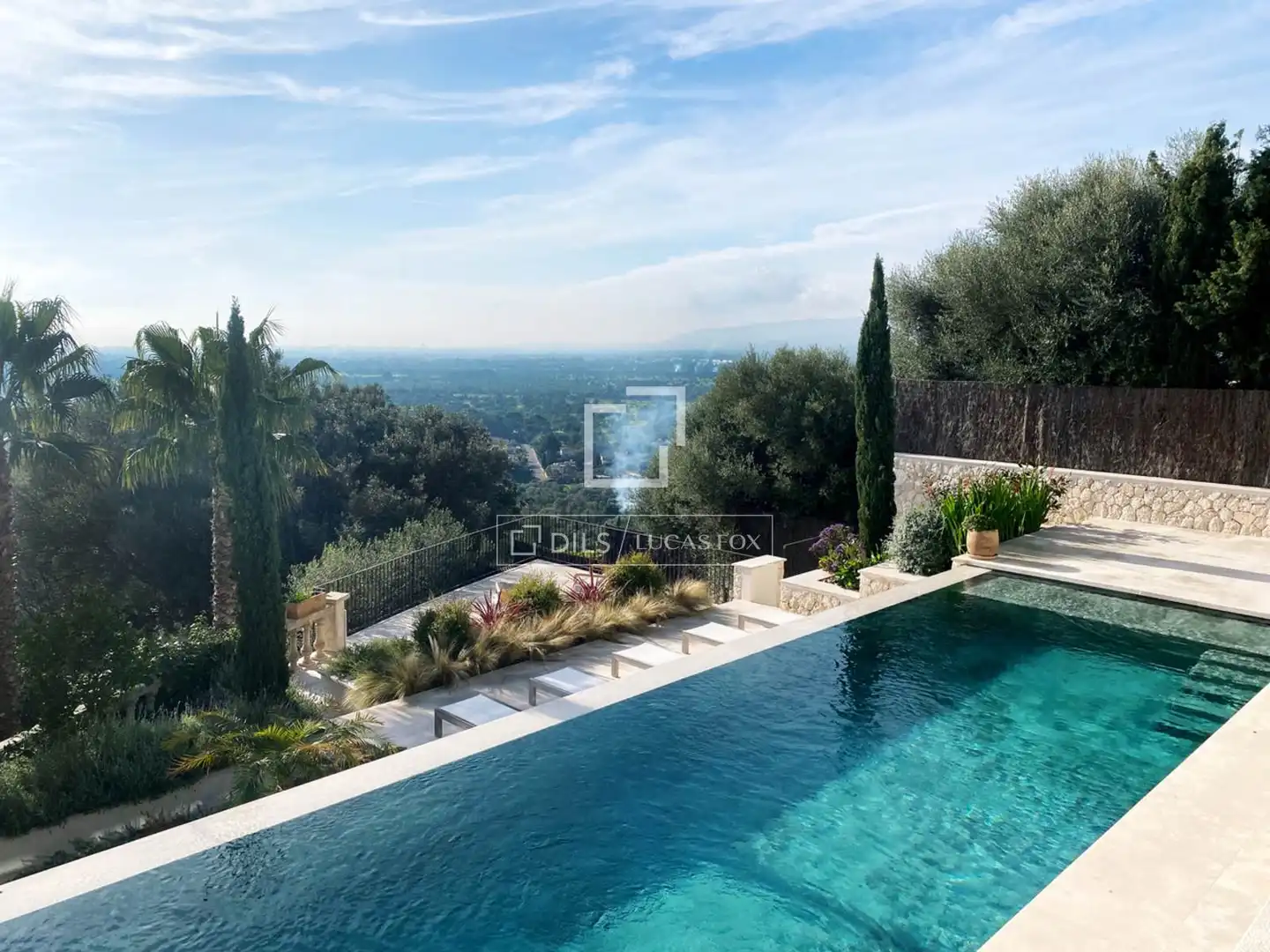 Vista exterior de Casa o xalet en venda en Bunyola amb Aire condicionat, Calefacció i Jardí privat