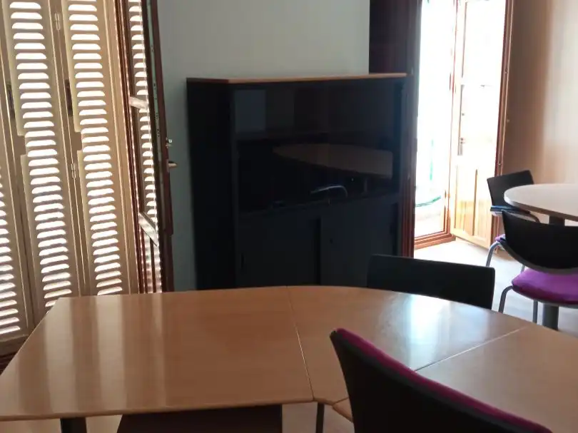 Esszimmer von Büro zur Miete in Alcalá de Henares mit Klimaanlage, Heizung und Möbliert