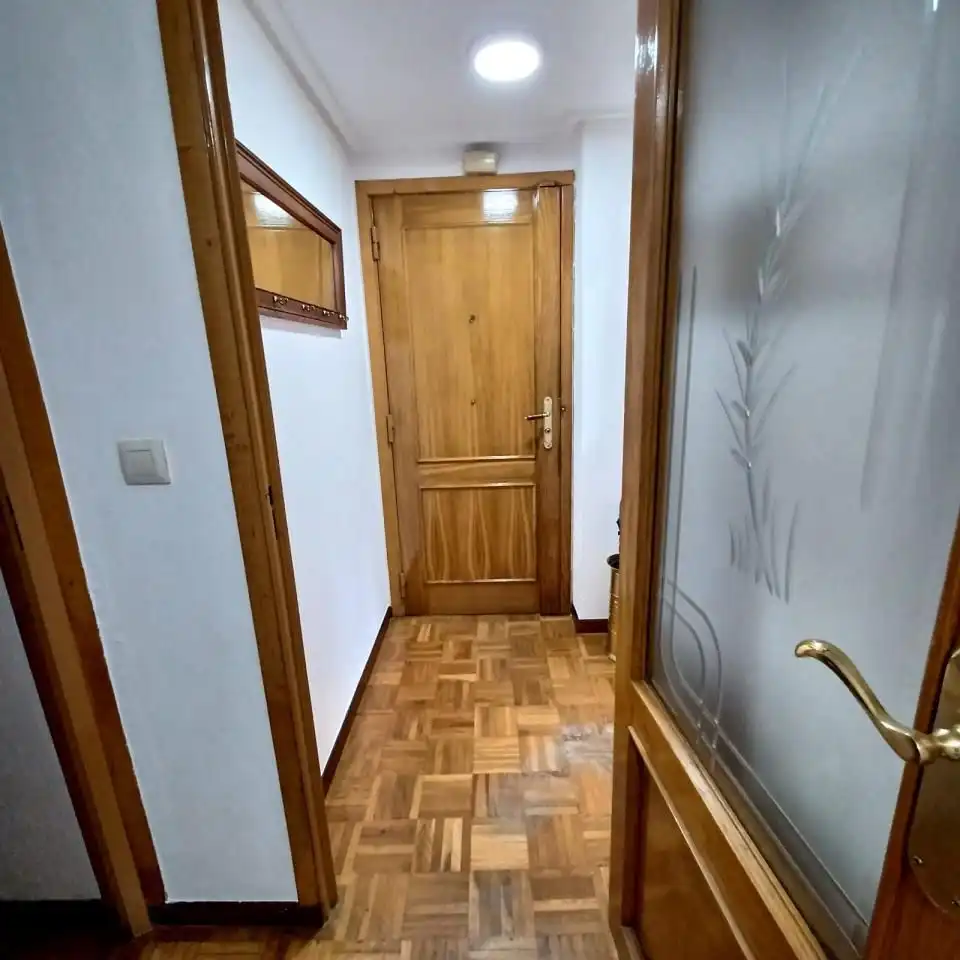 Wohnung zur Miete in Ourense Capital  mit Heizung, Privatgarten und Möbliert