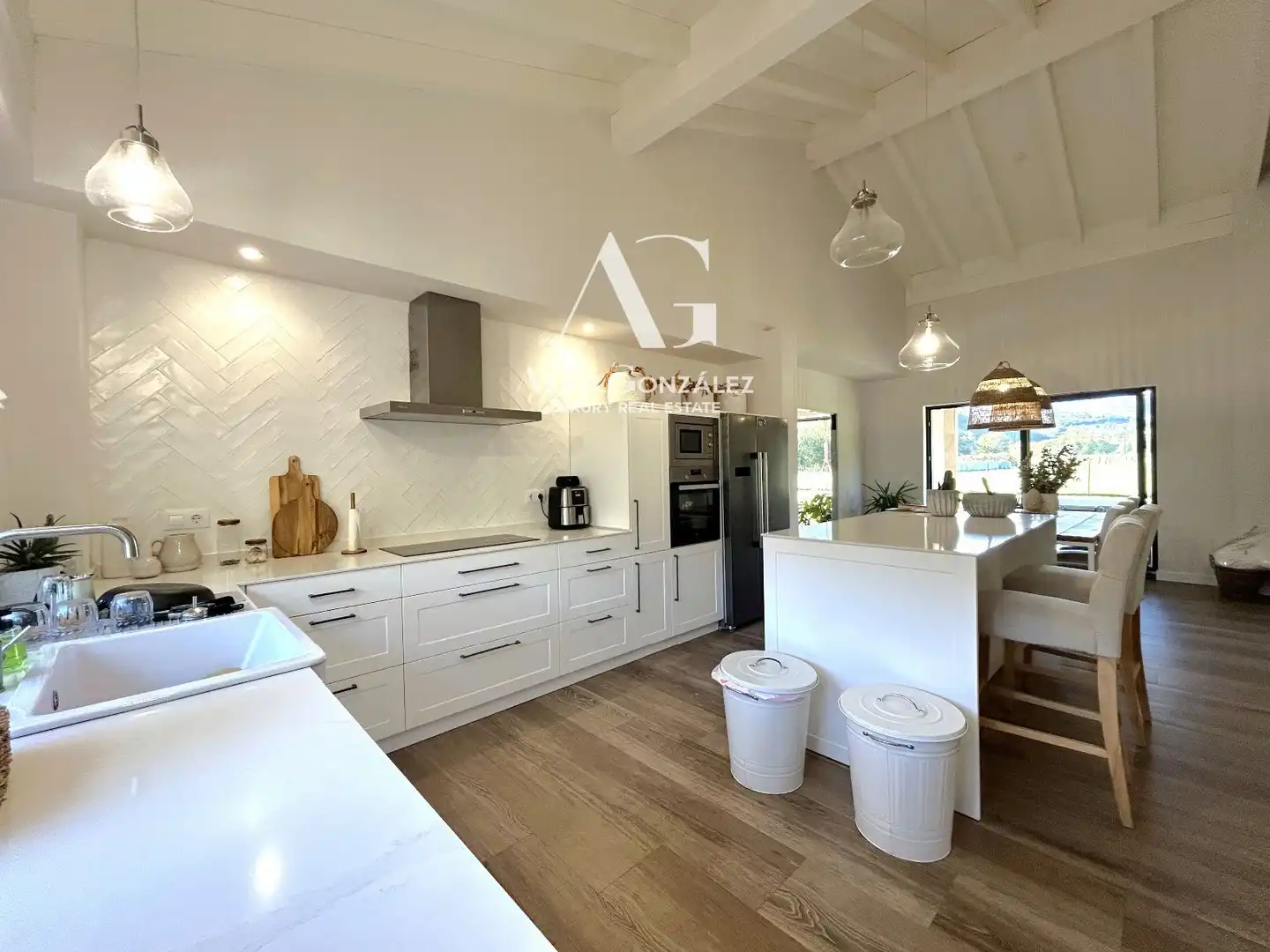 Kitchen of Houses for sale in Cabuérniga, Cantabria