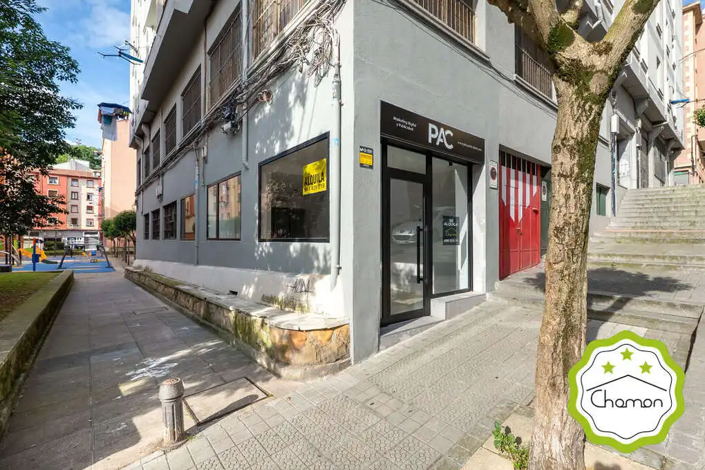 Vista exterior de Oficina de alquiler en Bilbao  con Aire acondicionado