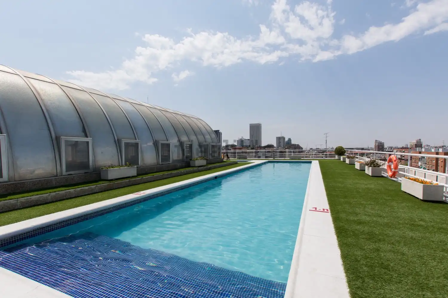 Apartamento con piscina en alquiler en Calle de Orense 69, imagen 13