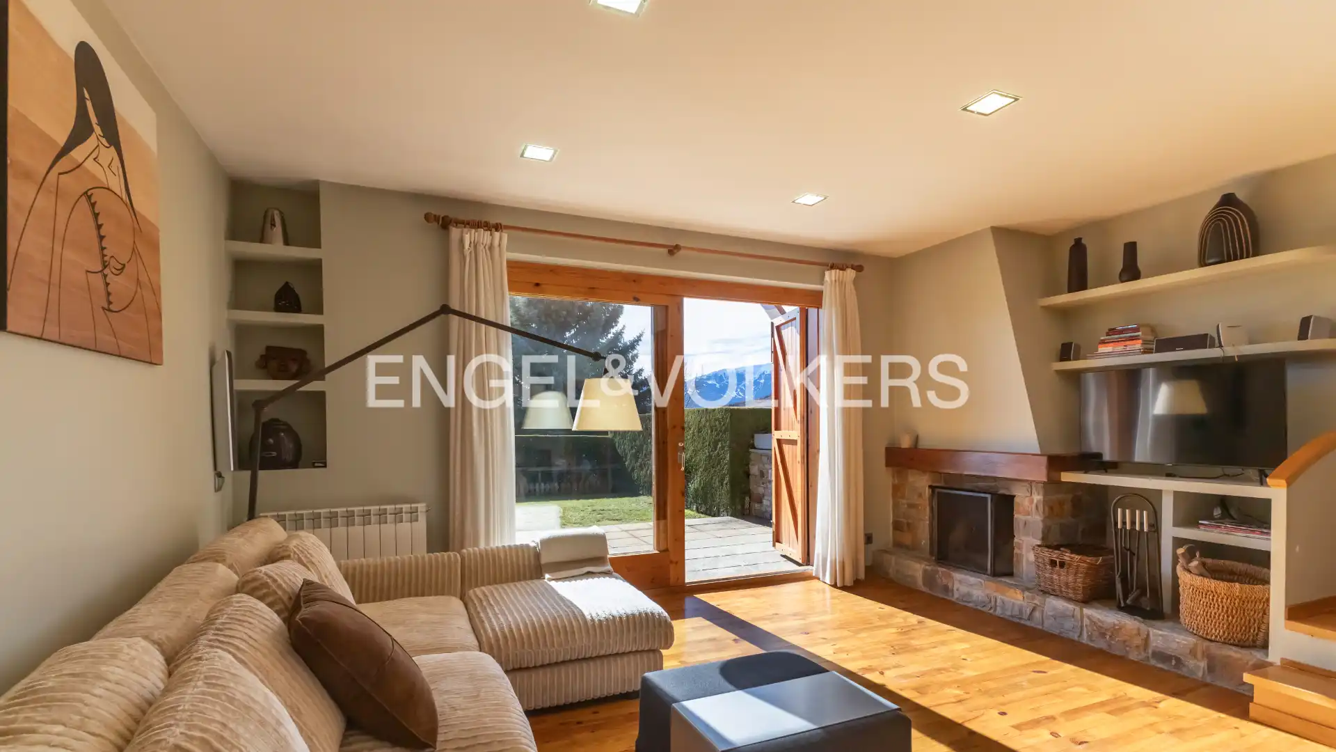 Single-family semi-detached for sale in Carrer de la Font, 5